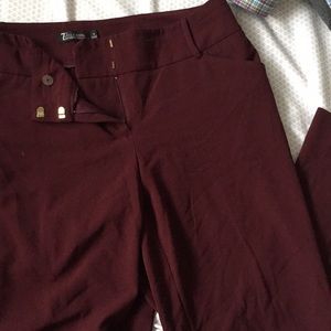 Wine colored dress pants 🎀❤️